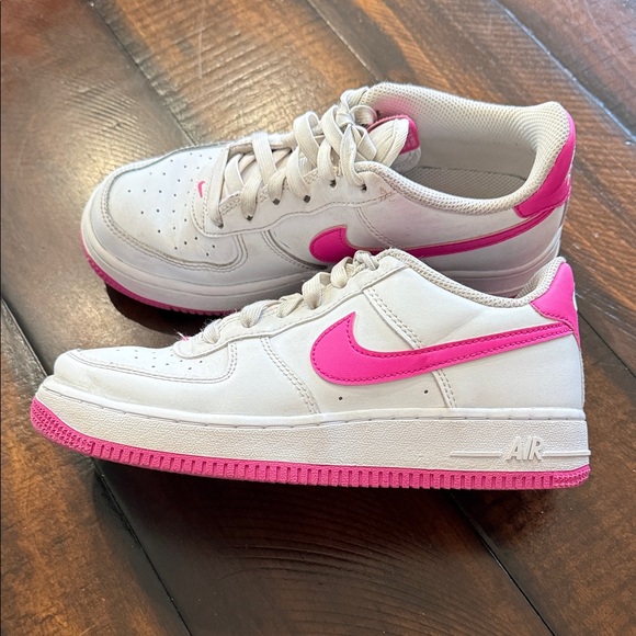 Girls Nike Air Force 1 - Picture 3 of 15